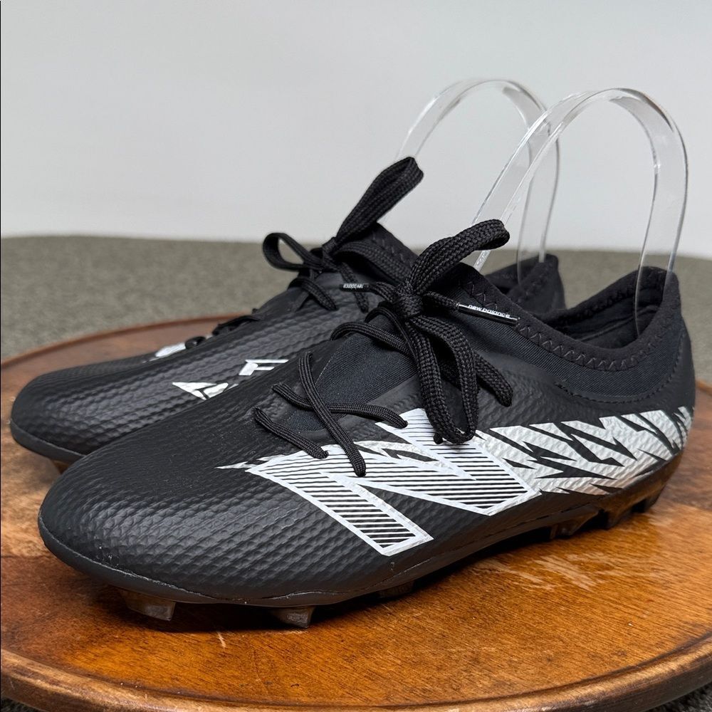 New Balance Shoes Youth Boys Girls 4 Furon v8 Black Soccer Cleats Sports